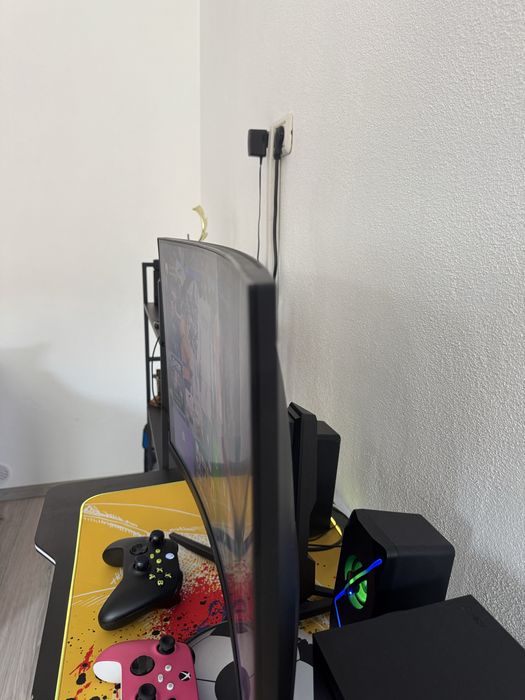 Vand monitor Gaming MSI G27C3F!!