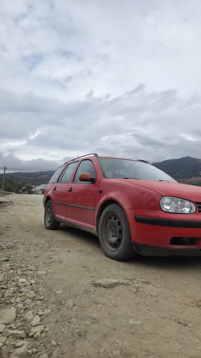Vand/schimb/dezmembrez golf 4