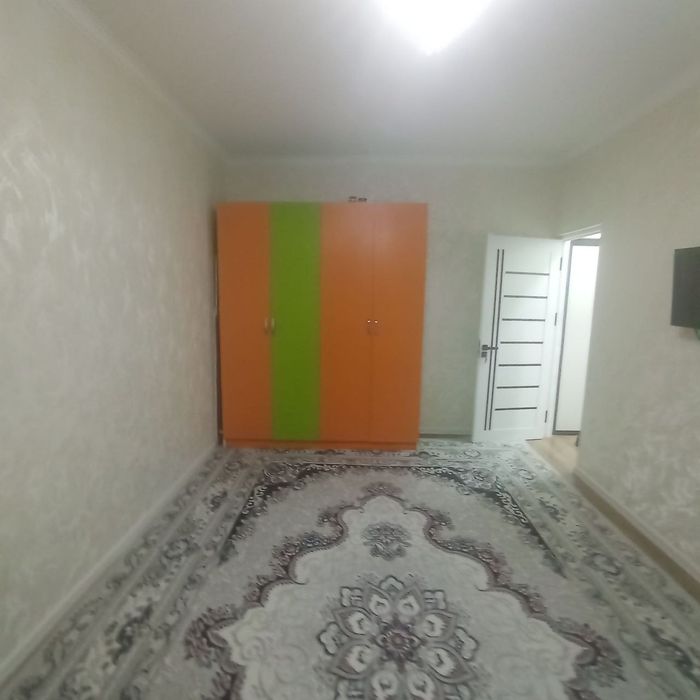 мв.Феруза, 1/4/4 300.$