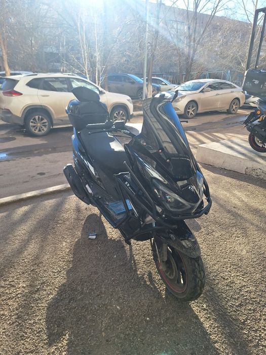 Скутер махi 2025 год