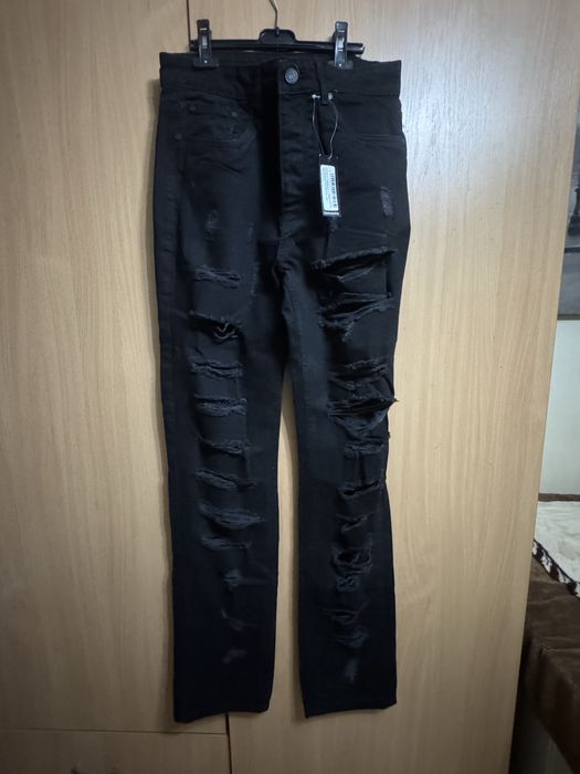 Blugi BohooMAN Negri Ripped