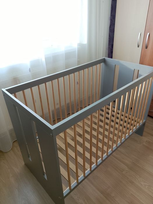 Patut bebelusi din lemn!