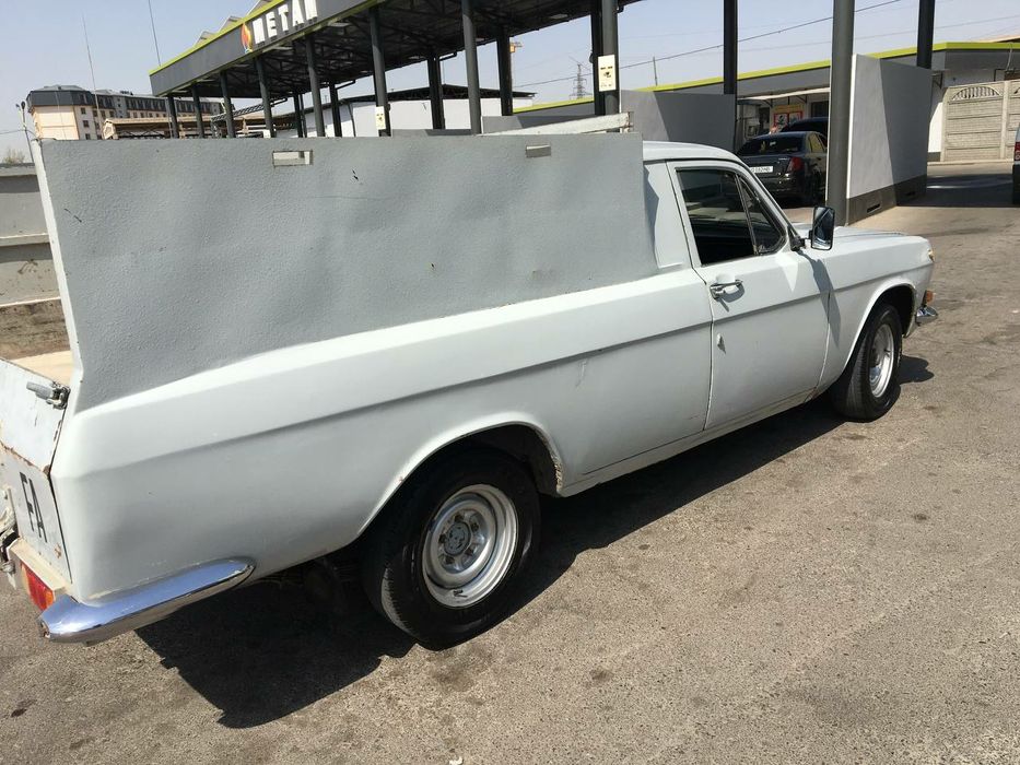 Volga Gaz 2401 pikap
