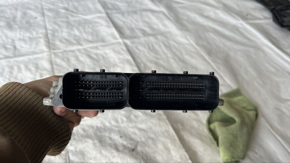 ECU/ЕКУ контролер VW Golf 5