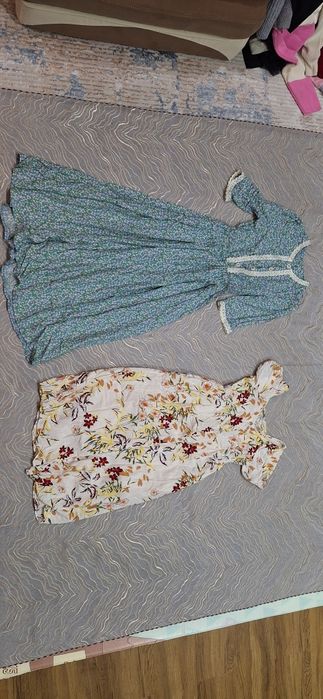 Продам платья размер на XS, S