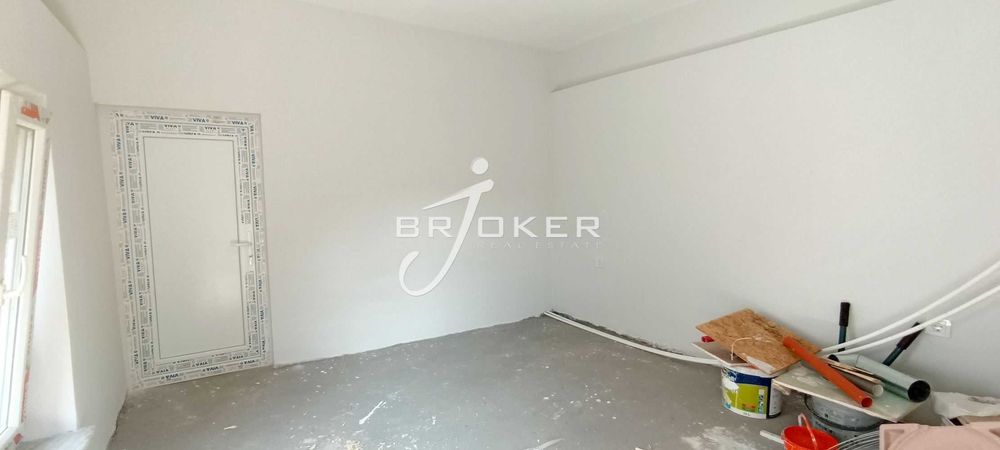 Продава се Къща в с. Миладиново, Област Кърджали - 140 кв.м за 343 €/кв.м - Снимка #12