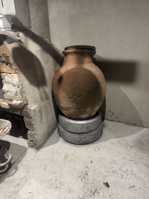 Връчва делва старинна в перфектно състояние