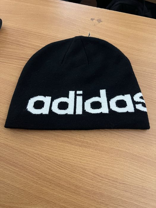 Продам зимнию шапку Adidas