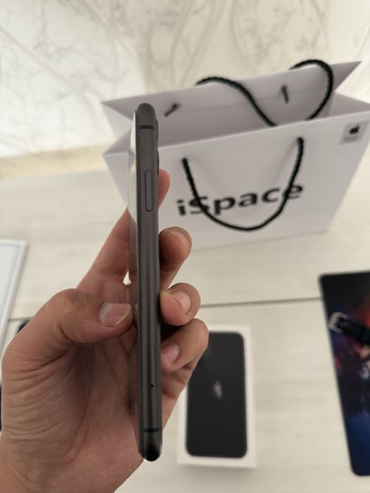 iphone 11 128 GB в идеальном состояний