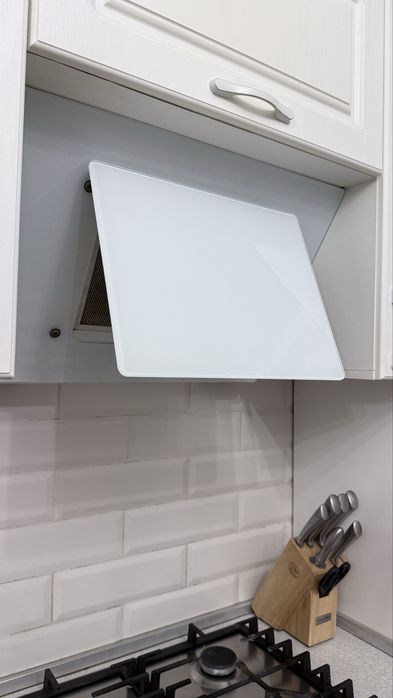 Вытяжка Midea