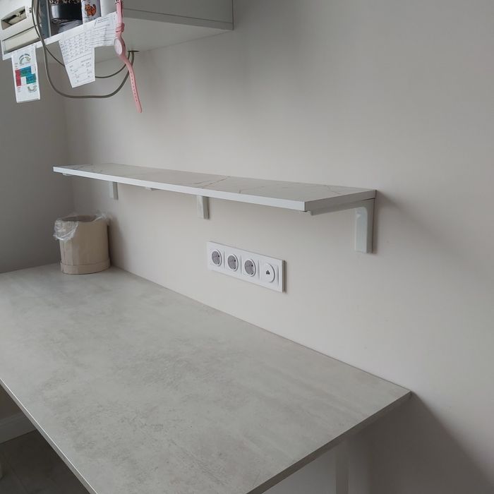 Подвесная белая полка