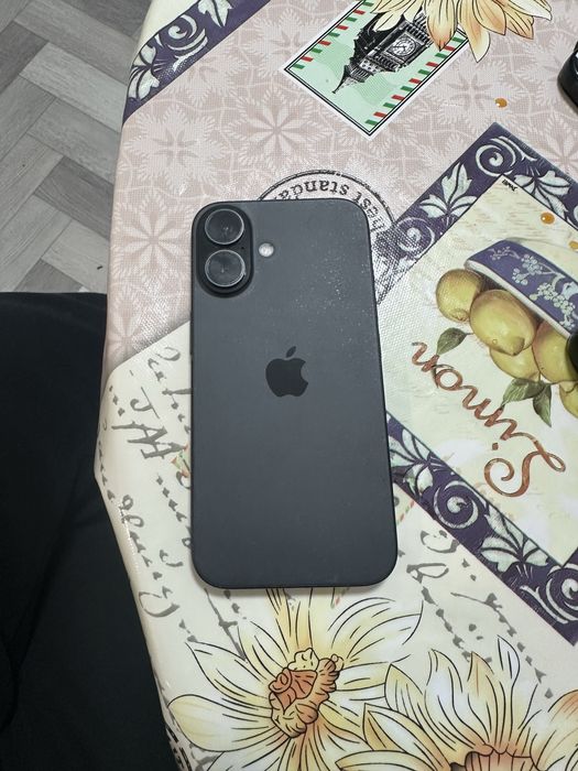 Продам Айфон 16!