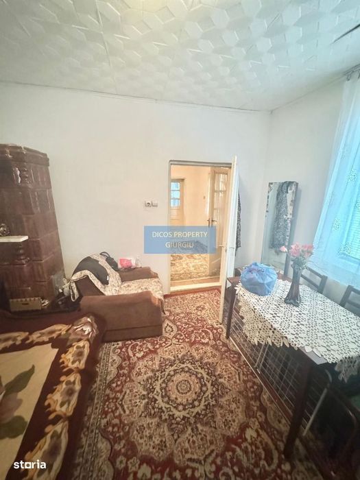 Casă de vânzare – Strada Mugurilor