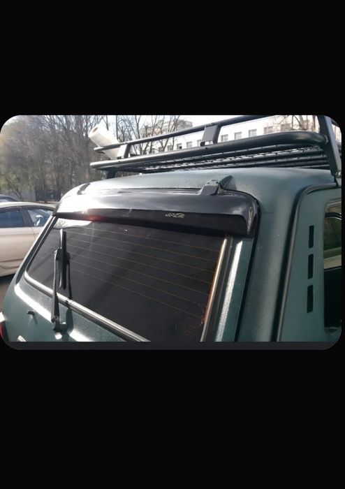 Козырек Нива новый