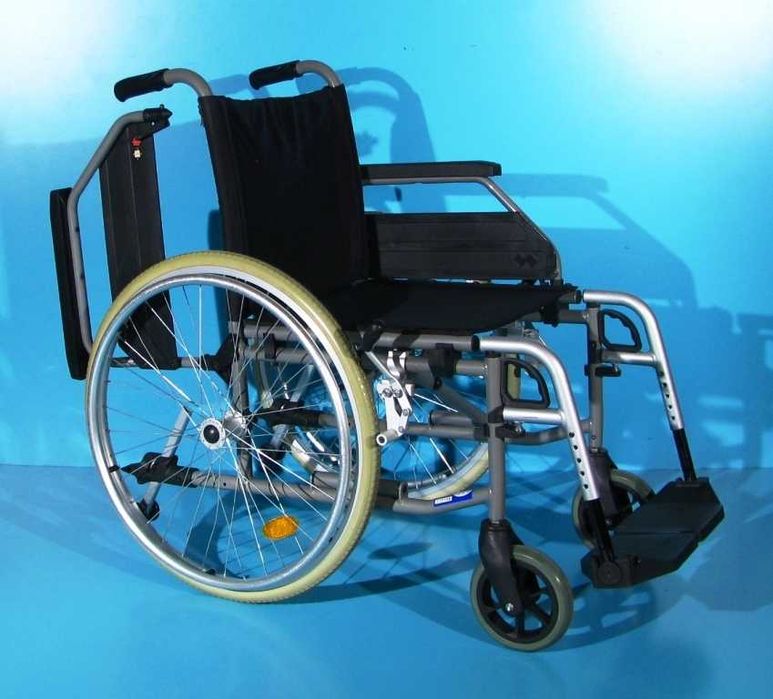 Scaun cu rotile invalizi B+B - latime sezut 45 cm