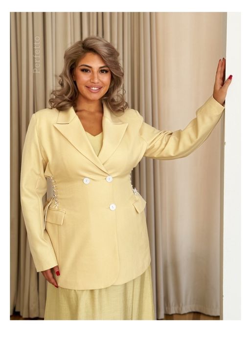 Одежда 48-50 размера, всё по 5000 тенге