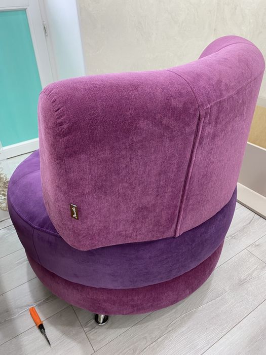 Кресло вращающееся д90см