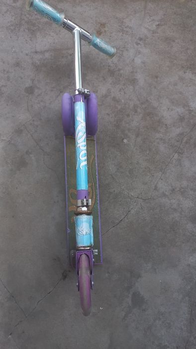 Trotineta de aluminu pentru copii