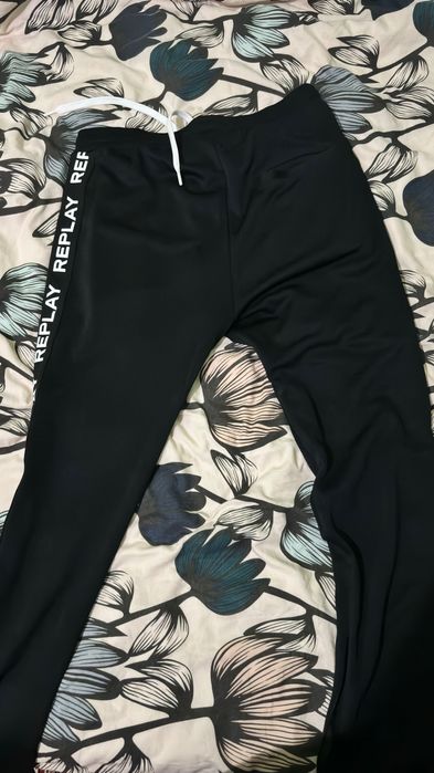 Pantaloni trening bărbați Replay