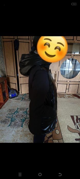 Продам куртку осень весна