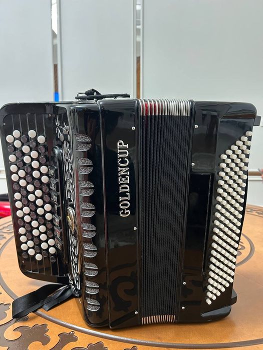 Голденкап баяны сатылады