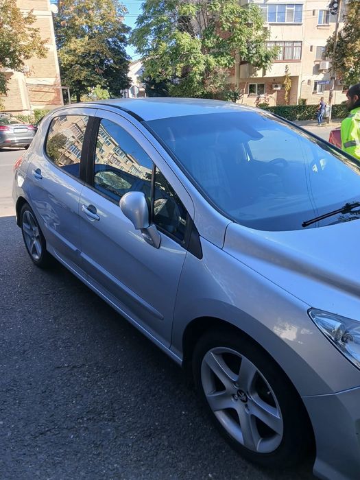 Peugeot 308 1.6 an2012 17.000 lei negociabil