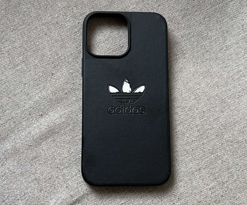 Husa pentru Iphone 13 Pro Max Adidas - folosita