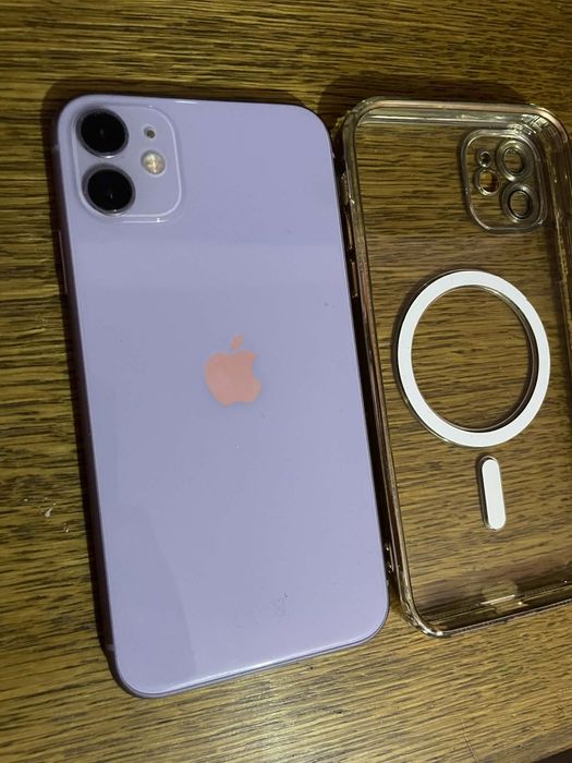 Vând iPhone 11  detalii în anunț !
