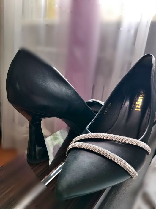 Продам туфли 39р