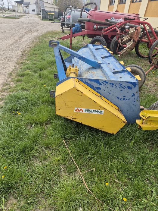 Tocător de resturi vegetale  2,20 metri