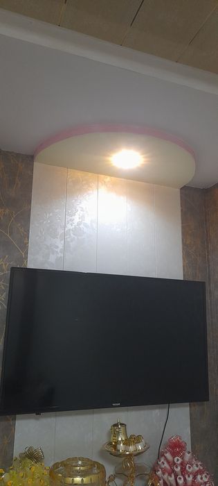 Телевизор Roison 42 диагональ