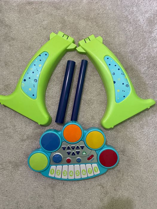 Интерактивна играчка - пиано с барабани
