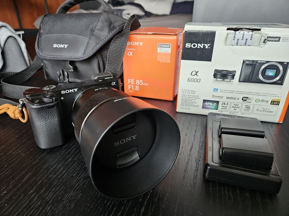 Sony A6000 + Sony FE 85mm f/1.8