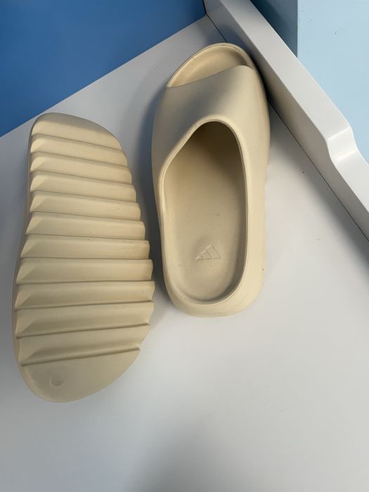 Yeezy slides.