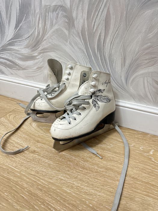 Детские фигурные коньки