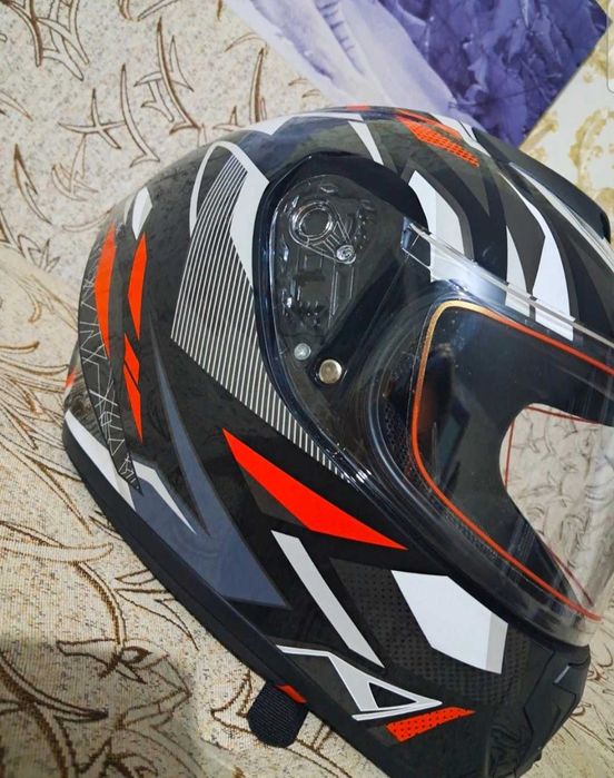 Casca moto neutilizată