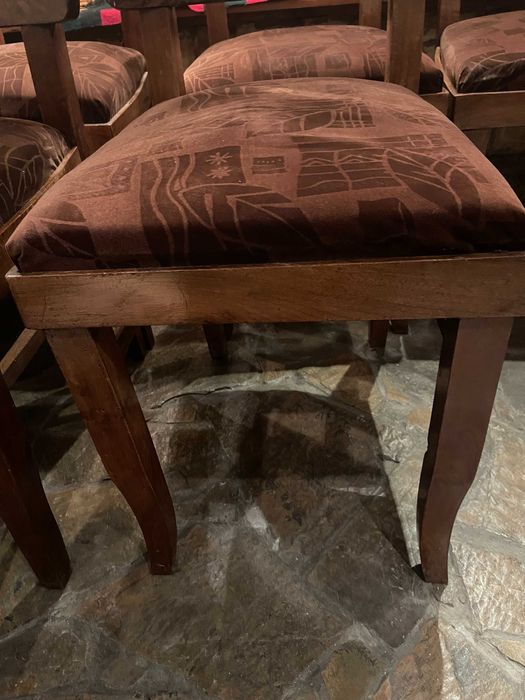 Стол тапициран трапезен