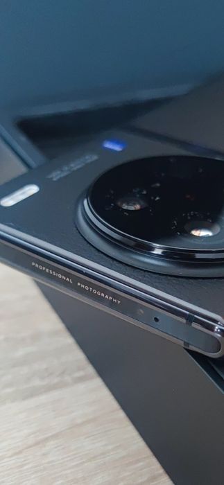 Vând Vivo X90 PRO 5G