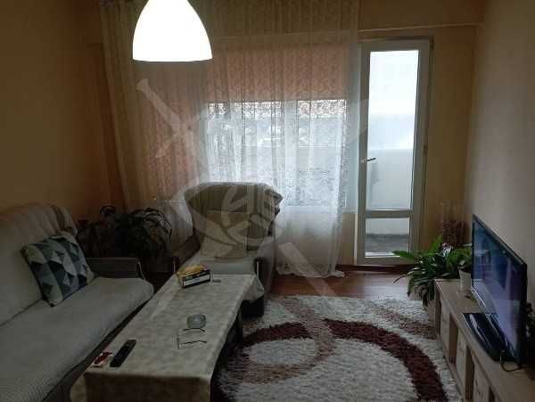 Двустаен - Славейков