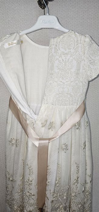 Нарядное платье,