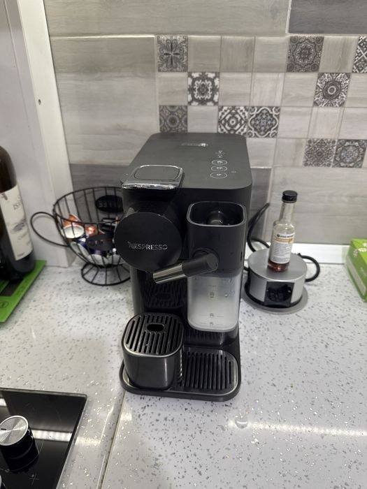 Nespresso lattisima one