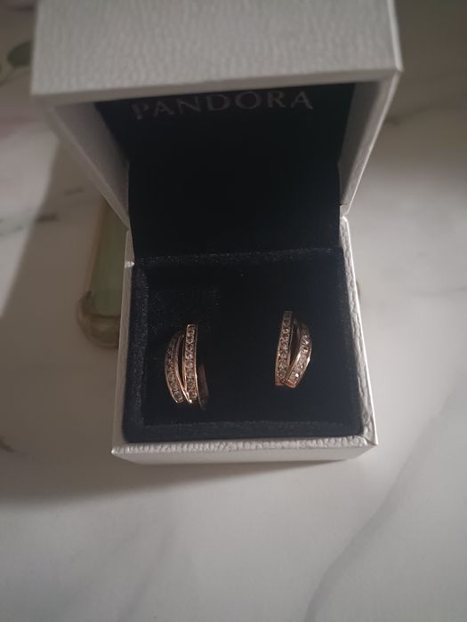 Продам золотые серьги 585пр, 3,4гр.