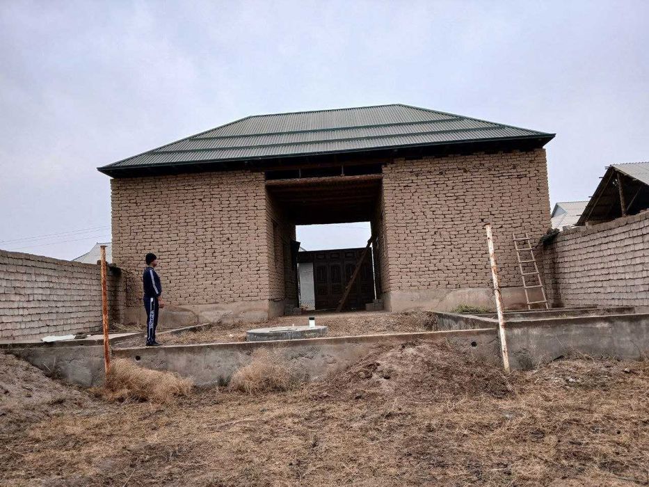 Hovli sotiladi Qarshi tuman Kuchkak qishlog'i