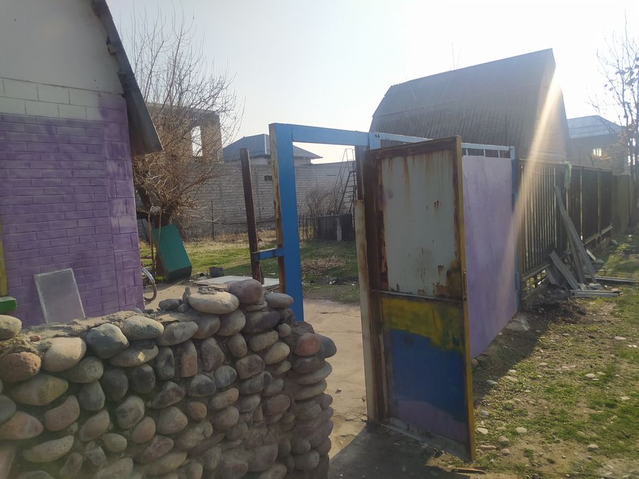 Дача учун ер сотилади ховли сфатида яшасахам булади