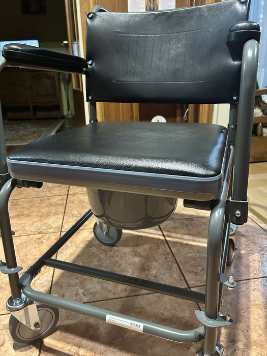 Vand fotoliu rulant WC