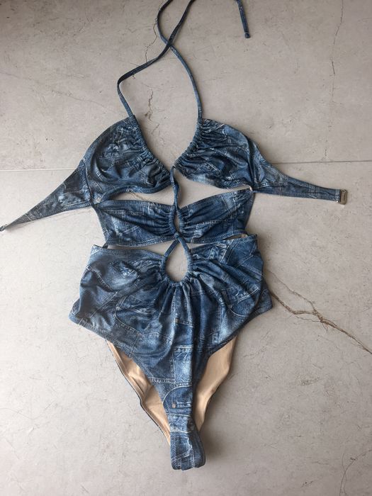Paramidonna цял бански