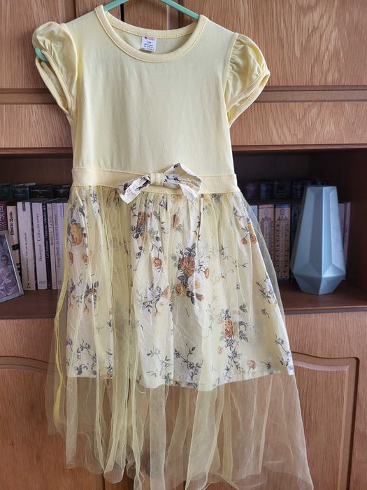 Дрехи за момиче 3-4 г. H&M Benetton Okaidi