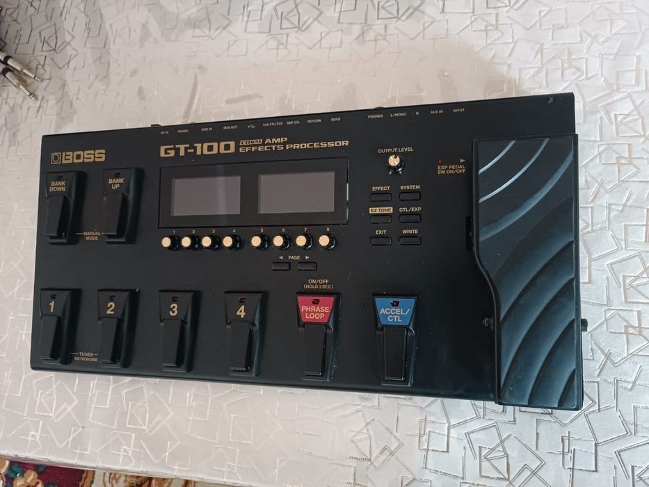 Срочно гитара ва протцессер комплект сотилади холати идеал