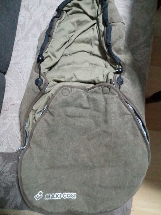 ПРОДАВАМ аксесоари за детски колички