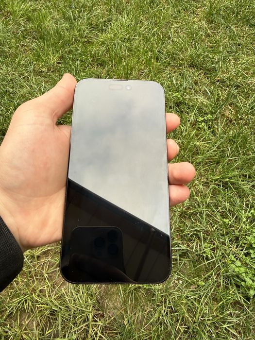 Iphone 14 pro max qora